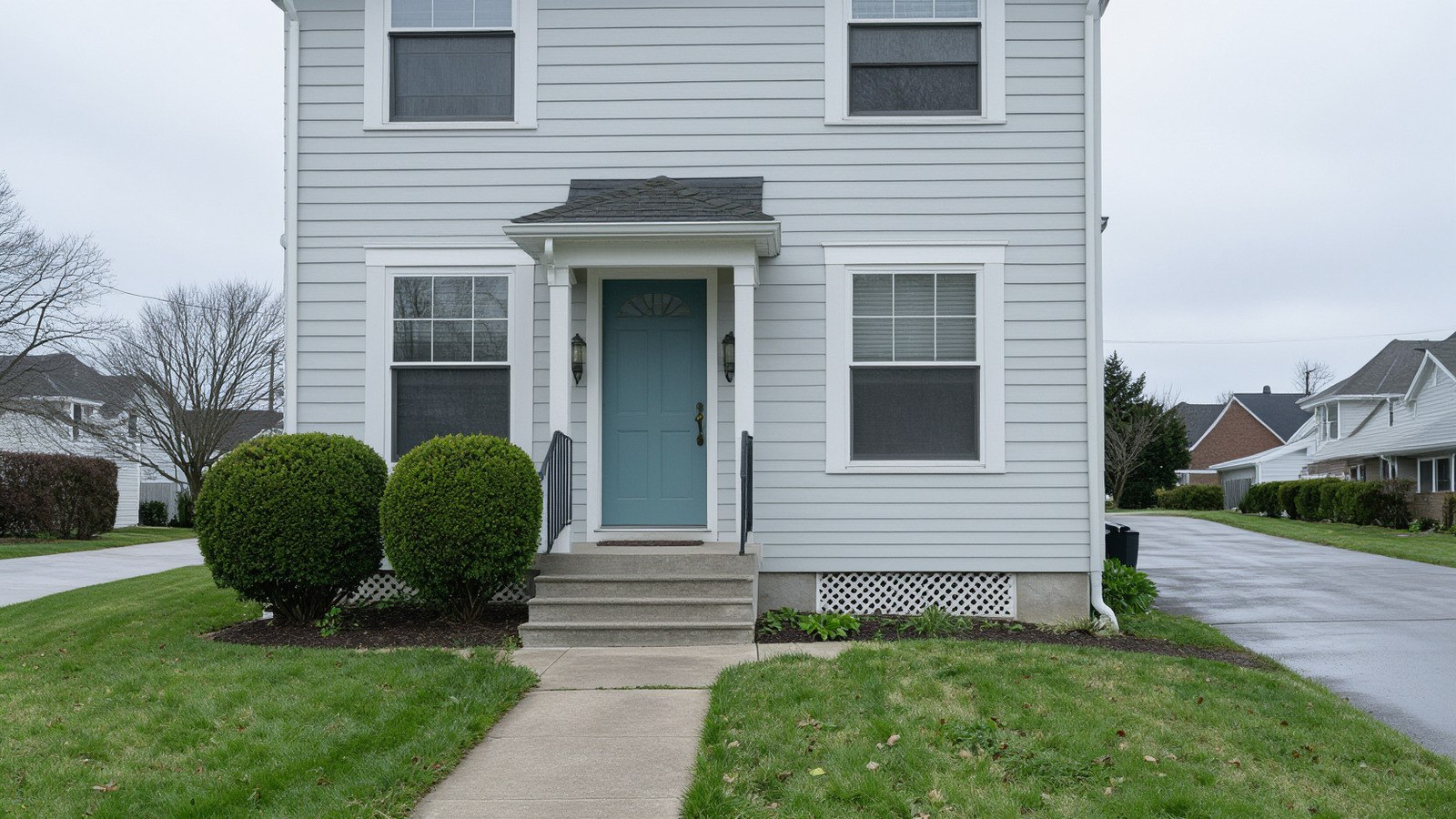 Enhancing Your Listing's Appeal with Strategic Front Yard Staging